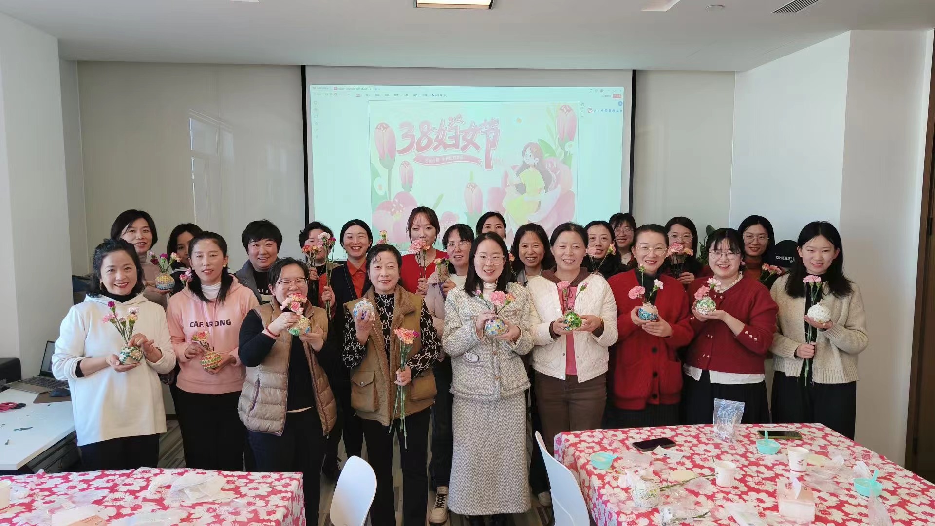 三月芳华 热辣滚烫 | 球友会（中国）集团组织开展“女神节”系列活动